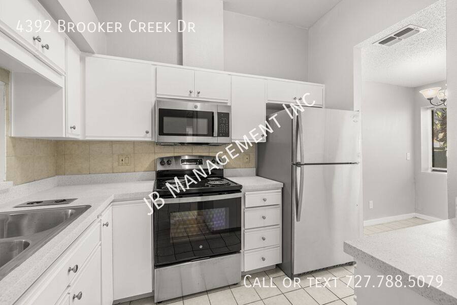 House for rent at 4392 Brooker Creek Dr, Palm Harbor, FL 34685