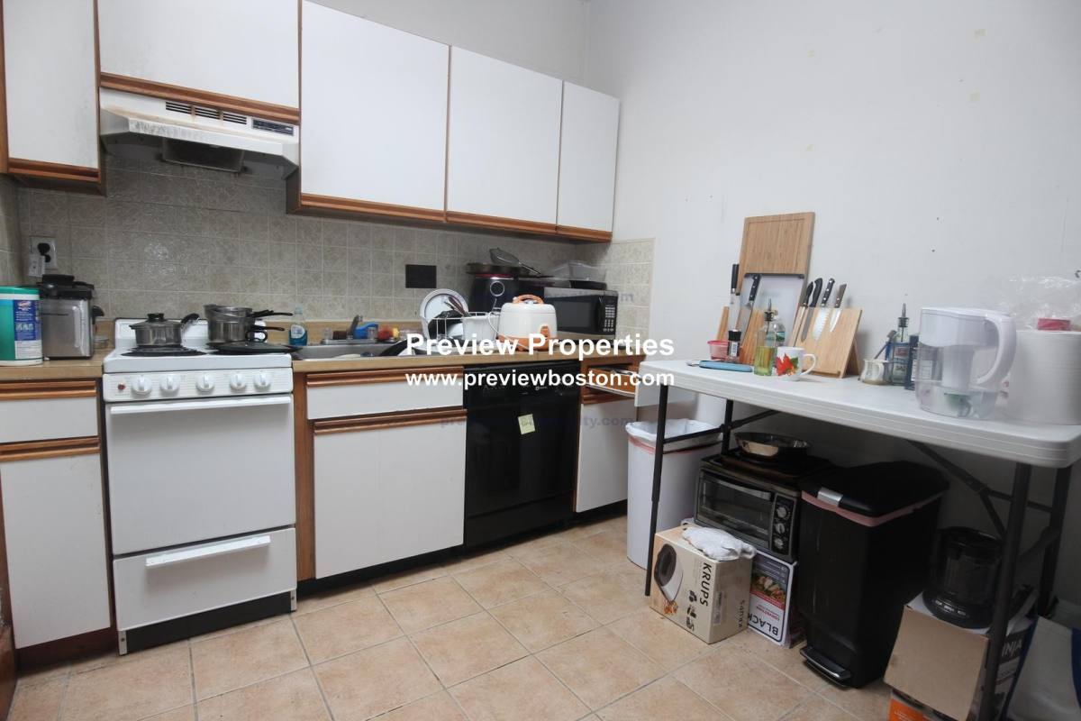 Apartment for rent at 17 Aberdeen St #6P, Boston, MA 02115