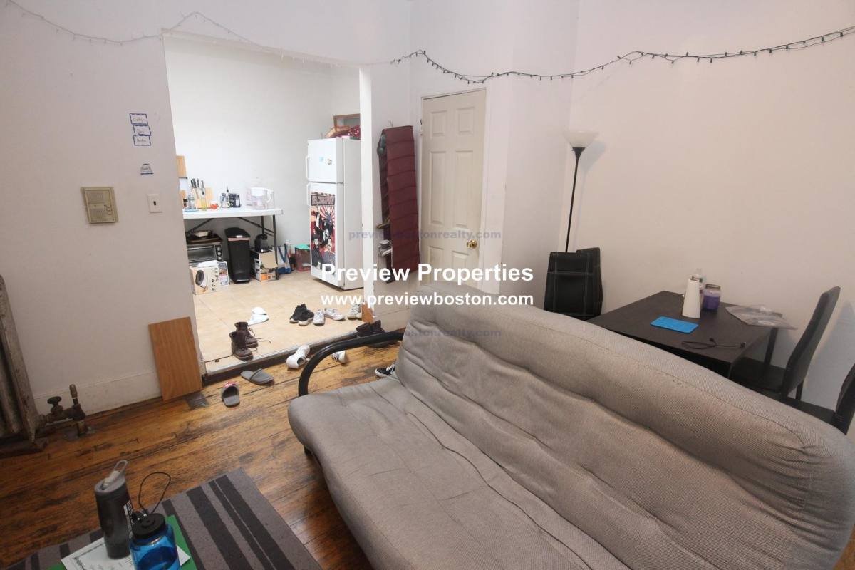 Apartment for rent at 17 Aberdeen St #6P, Boston, MA 02115