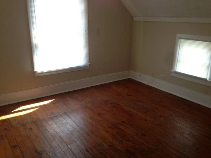 Apartment for rent at 2472 2nd St, Cuyahoga Falls, OH 44221