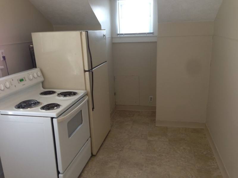 Apartment for rent at 2472 2nd St, Cuyahoga Falls, OH 44221