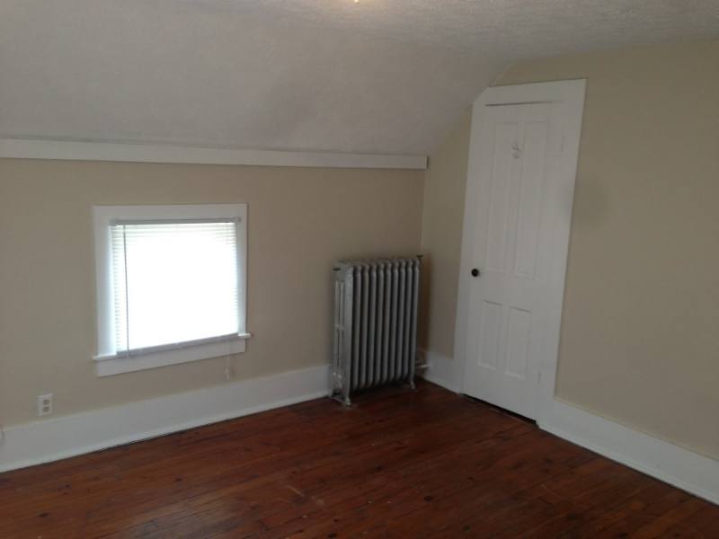 Apartment for rent at 2472 2nd St, Cuyahoga Falls, OH 44221