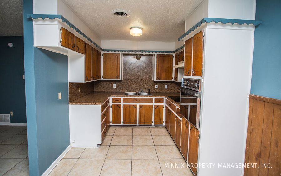 House for rent at 5442 6th St, Lubbock, TX 79416