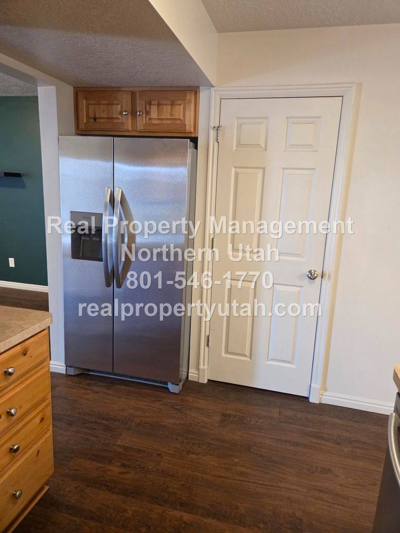 Townhouse for rent at 1241 E 6125 S, Ogden, UT 84405