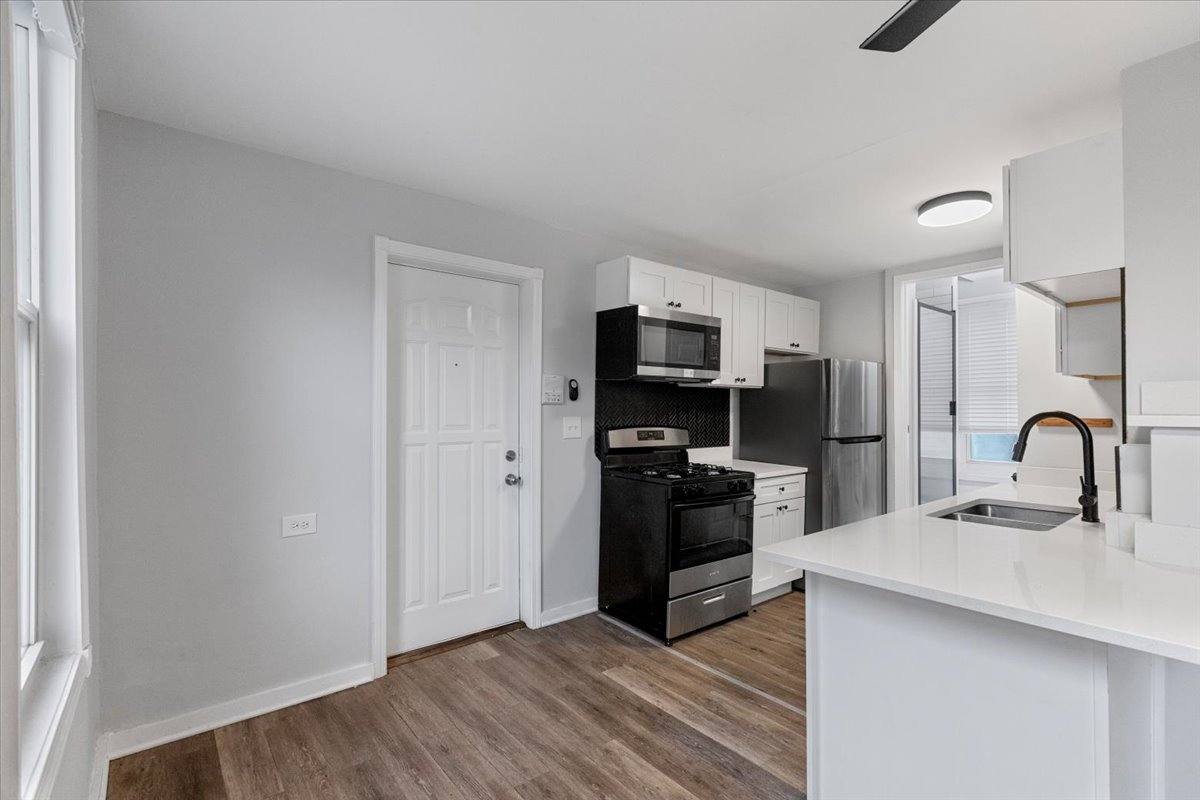 Apartment for rent at 1849 W Augusta #1, Chicago, IL 60622