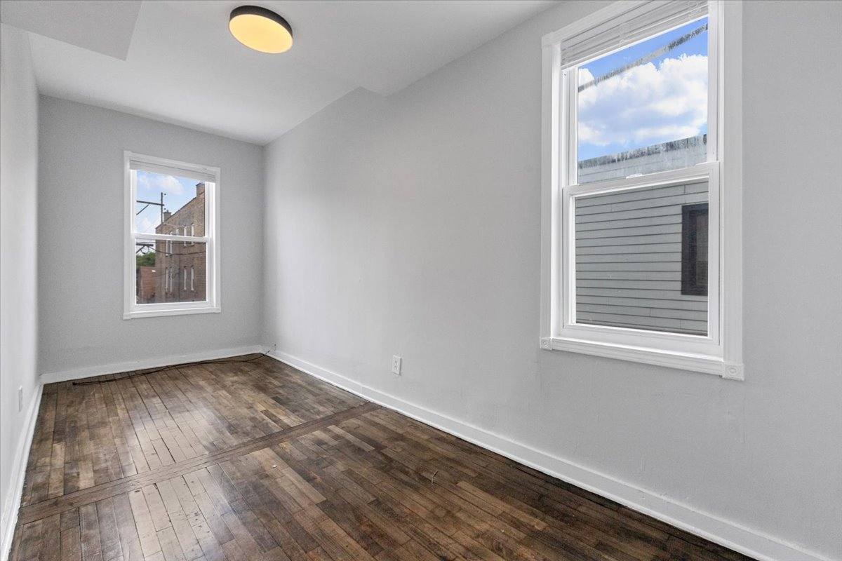 Apartment for rent at 1849 W Augusta #1, Chicago, IL 60622