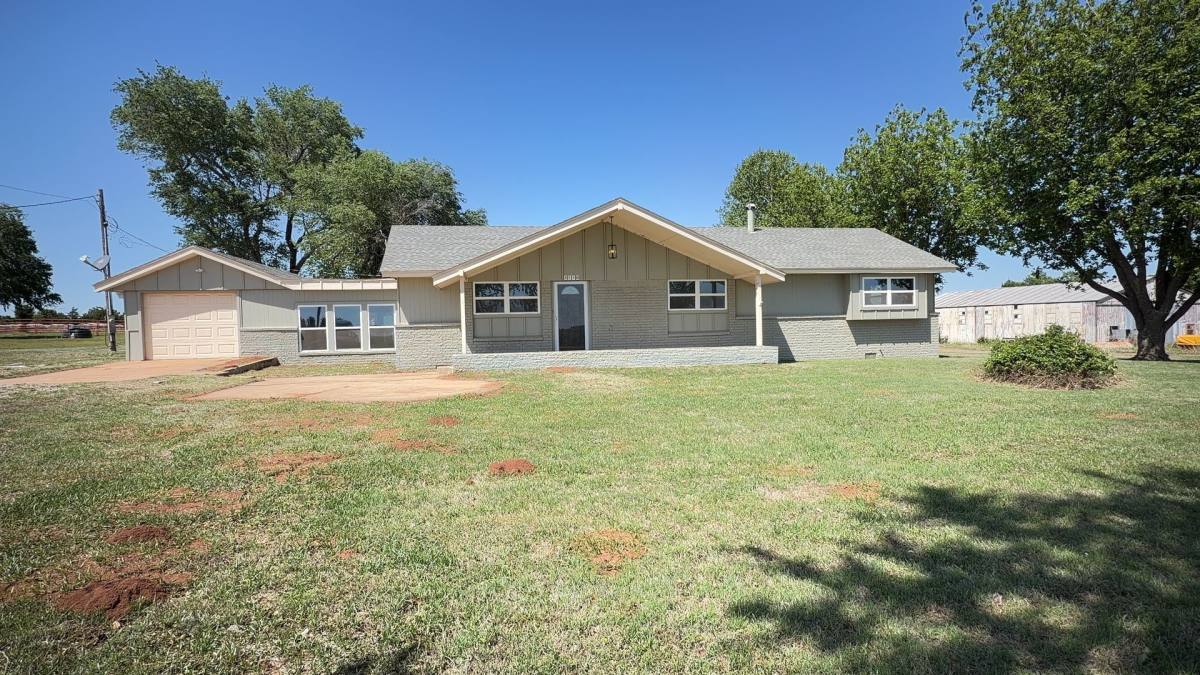 House for rent at 5150 W Camp Dr, Guthrie, OK 73044
