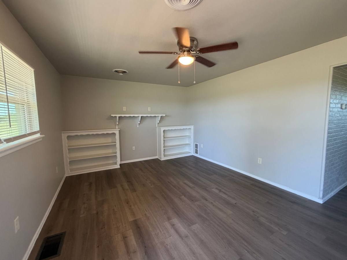 House for rent at 5150 W Camp Dr, Guthrie, OK 73044