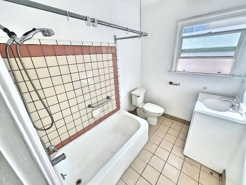 Apartment for rent at 1214 S Bronson Ave, Los Angeles, CA 90019