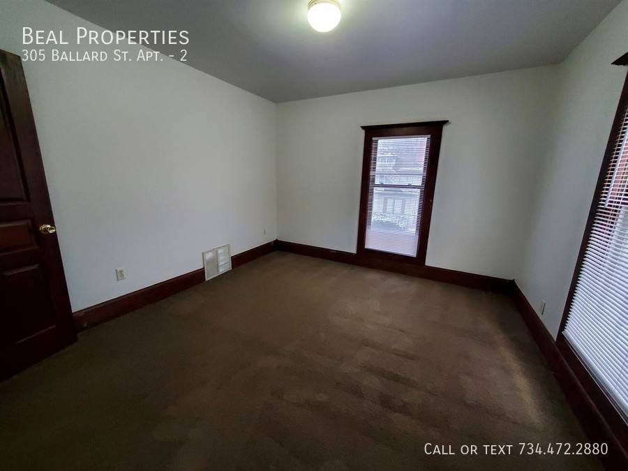 Apartment for rent at 305 Ballard St #2, Ypsilanti, MI 48197