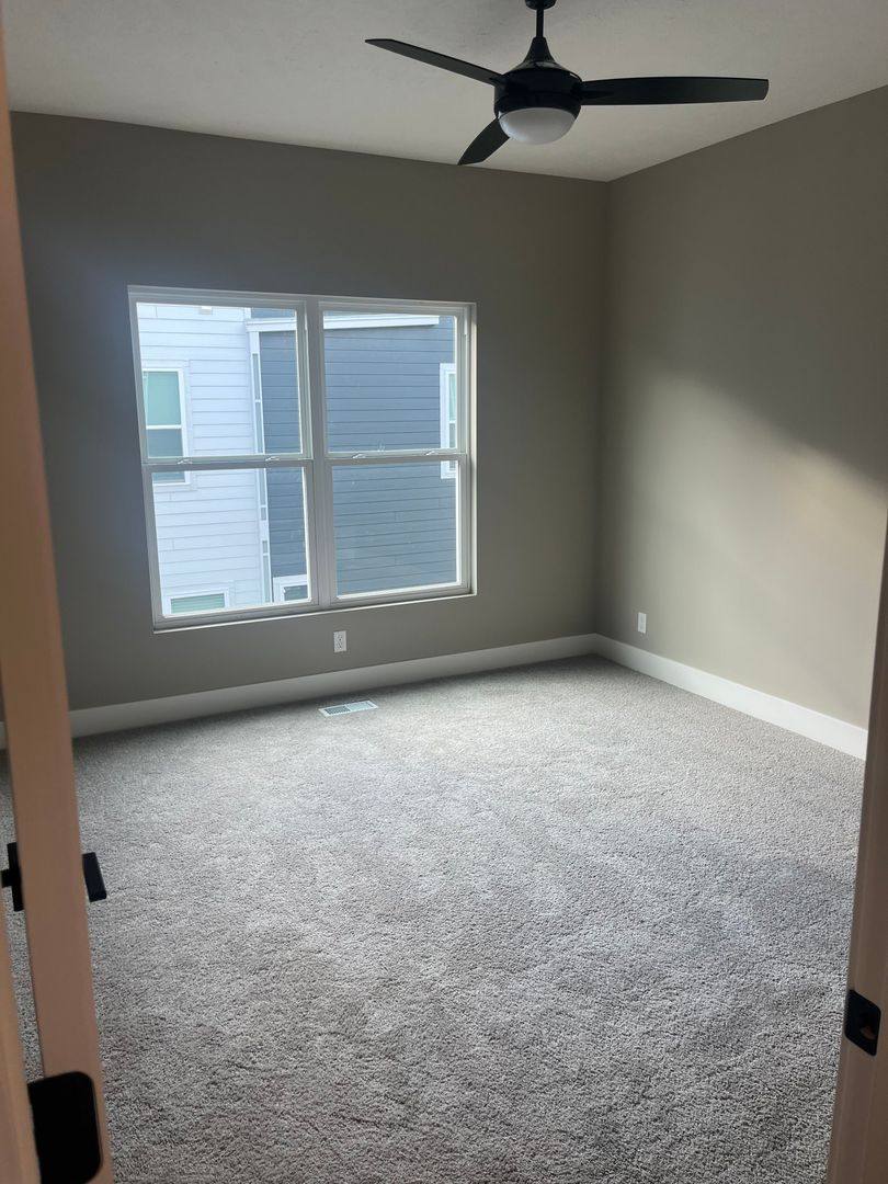 Townhouse for rent at 1919 Dahlman Rows Plaza, Omaha, NE 68108