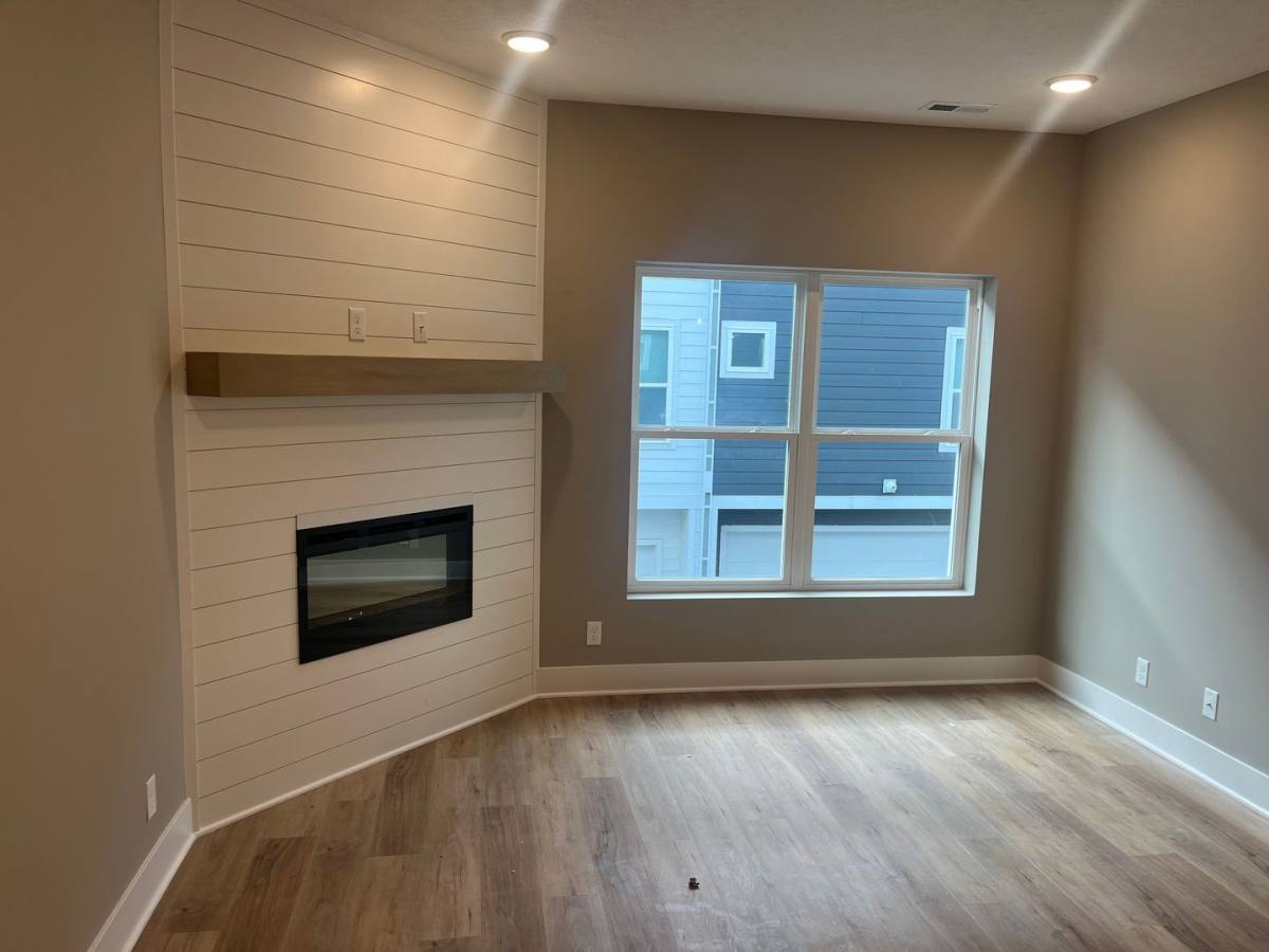 Townhouse for rent at 1919 Dahlman Rows Plaza, Omaha, NE 68108