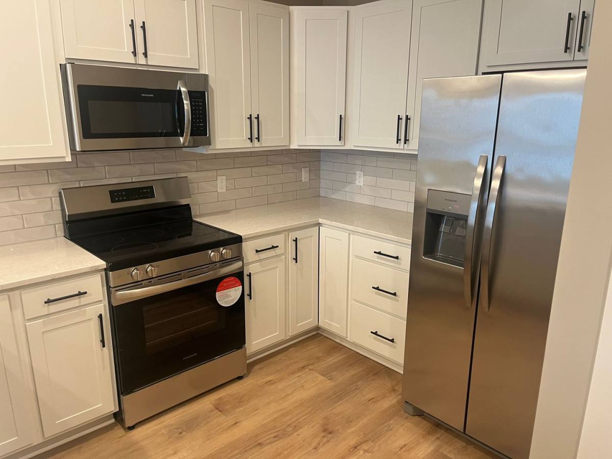 Townhouse for rent at 1919 Dahlman Rows Plaza, Omaha, NE 68108