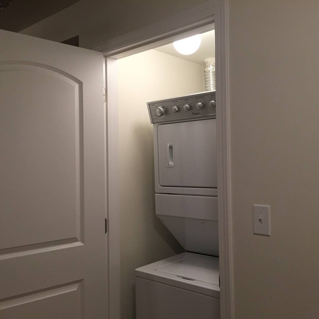 Apartment for rent at 712-720 W Grace #BS, Chicago, IL 60613