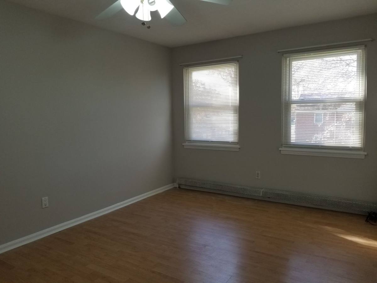 House for rent at 13789 Cedar Rd, Cleveland, OH 44118