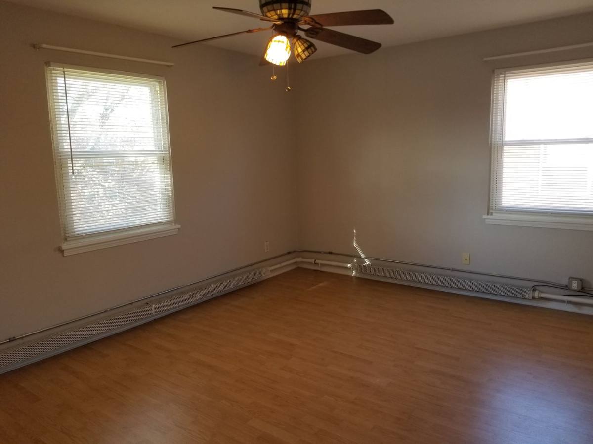 House for rent at 13789 Cedar Rd, Cleveland, OH 44118