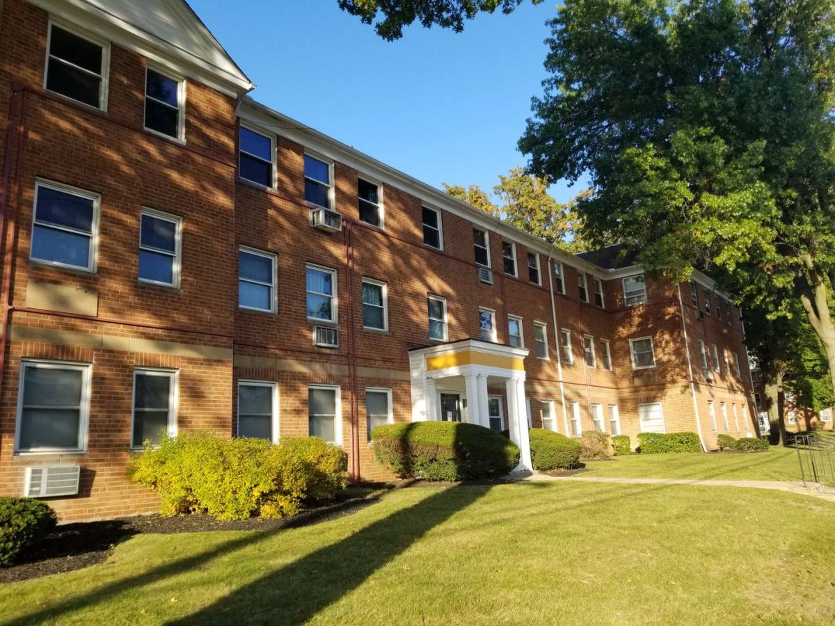 House for rent at 13789 Cedar Rd, Cleveland, OH 44118