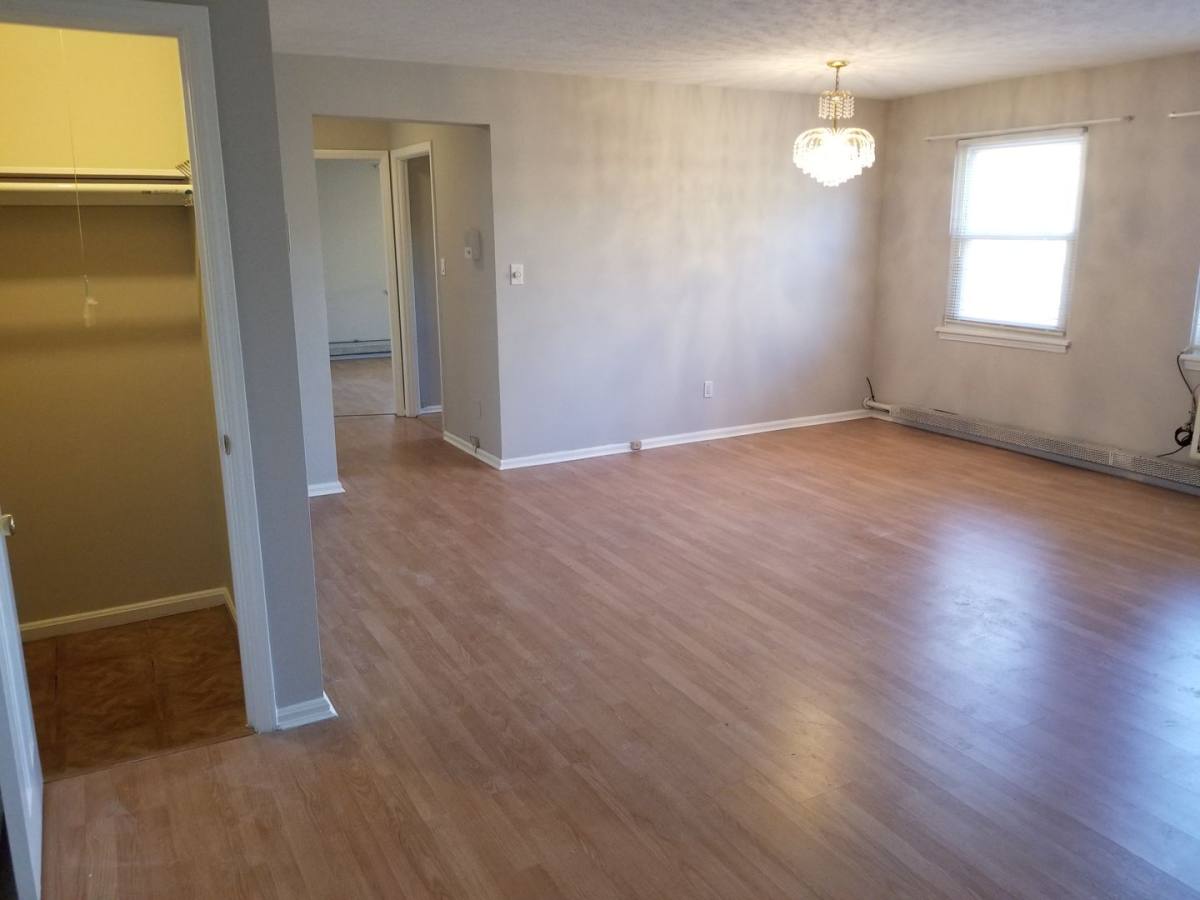 House for rent at 13789 Cedar Rd, Cleveland, OH 44118