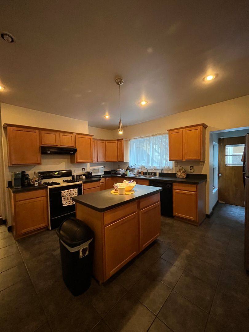 Apartment for rent at 49 S 11th St, Pittsburgh, PA 15203