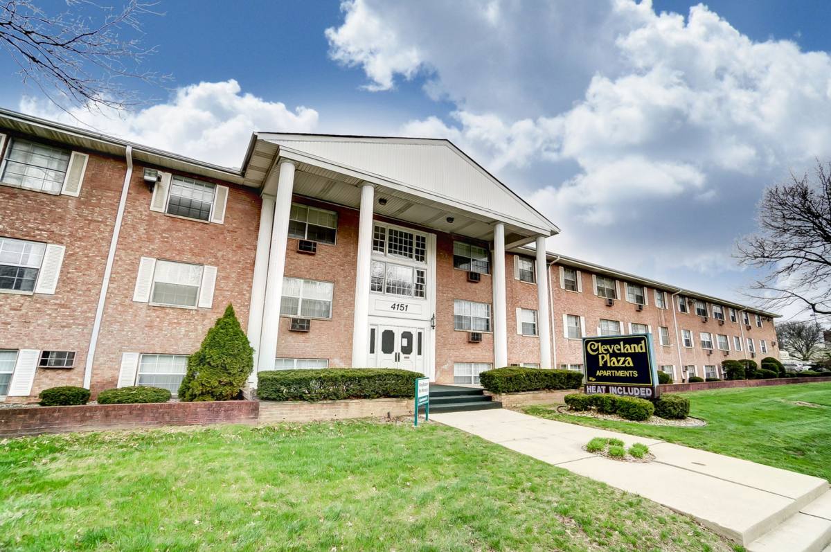 Apartment for rent at 4151 Cleveland Ave, Columbus, OH 43224