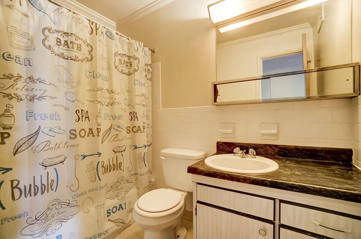 Apartment for rent at 4151 Cleveland Ave, Columbus, OH 43224