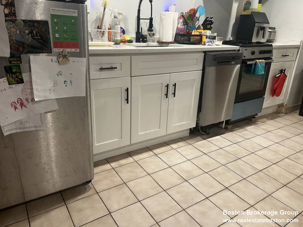 Apartment for rent at 80 Mount Pleasant St #B, Roxbury, MA 02119