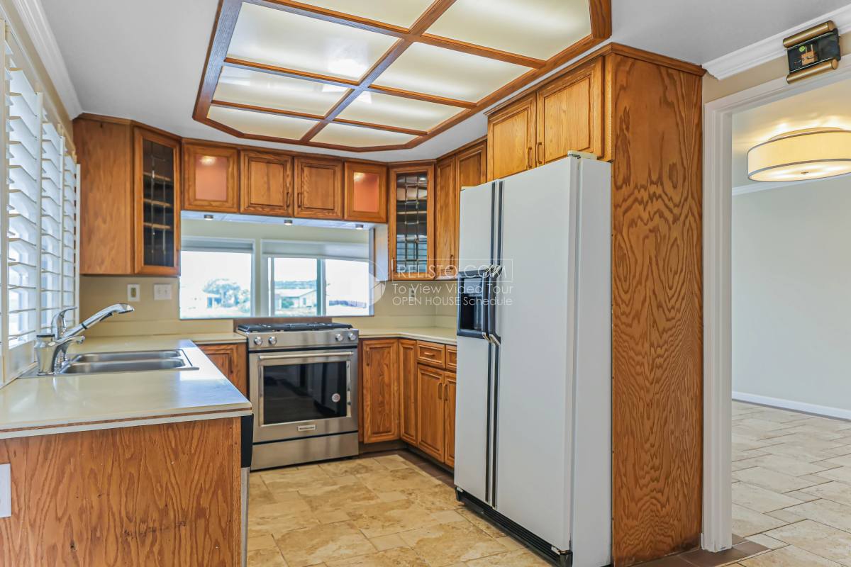 Townhouse for rent at 448 Fathom Dr, San Mateo, CA 94404