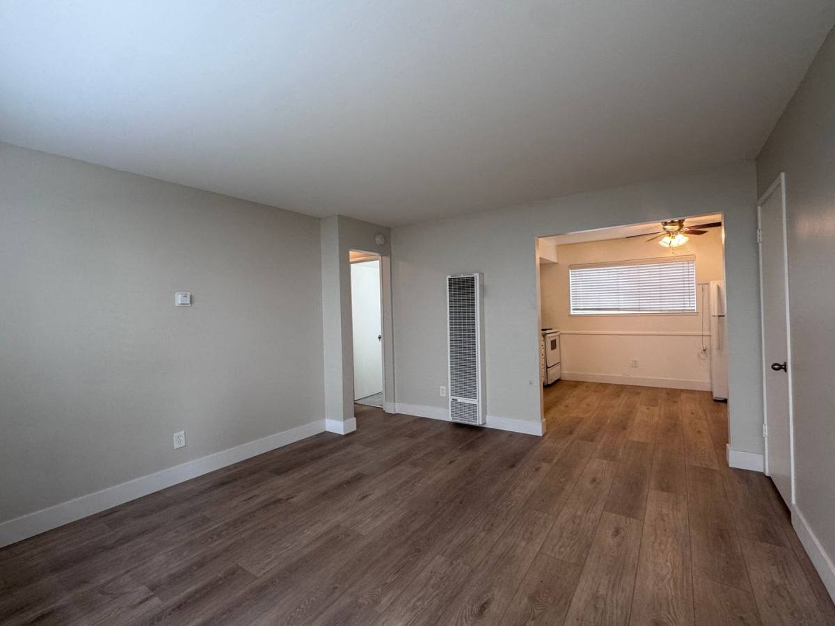 Apartment for rent at 1417 T St, Sacramento, CA 95811