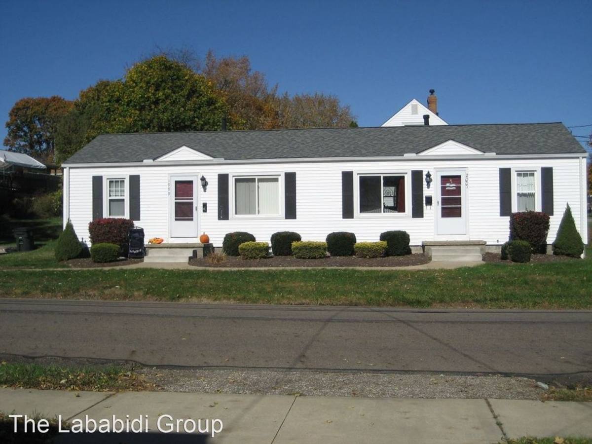 Apartment for rent at 1999 Cramer Ave, Akron, OH 44312