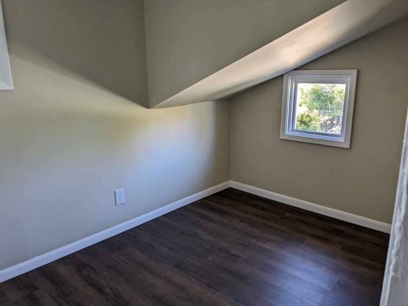 House for rent at 192 E 315th St, Eastlake, OH 44095