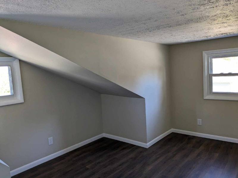 House for rent at 192 E 315th St, Eastlake, OH 44095