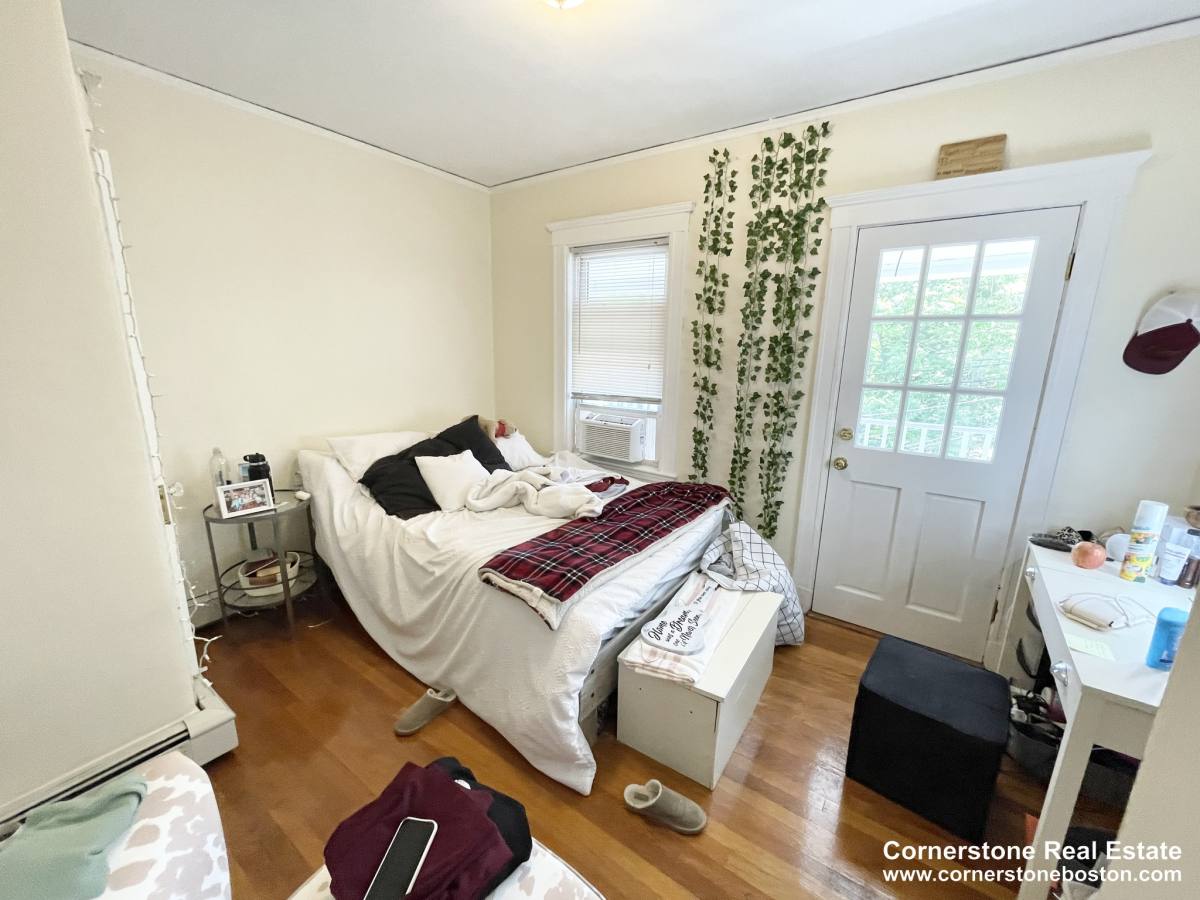 Apartment for rent at 31 High St #2F, Brookline, MA 02445