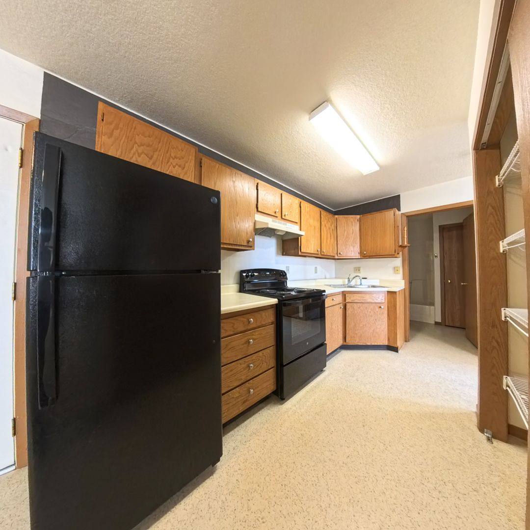 Apartment for rent at 203 N E St, Albion, IA 50005