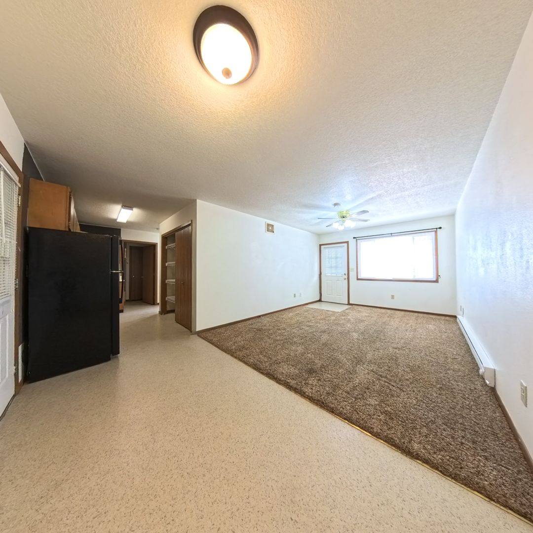 Apartment for rent at 203 N E St, Albion, IA 50005