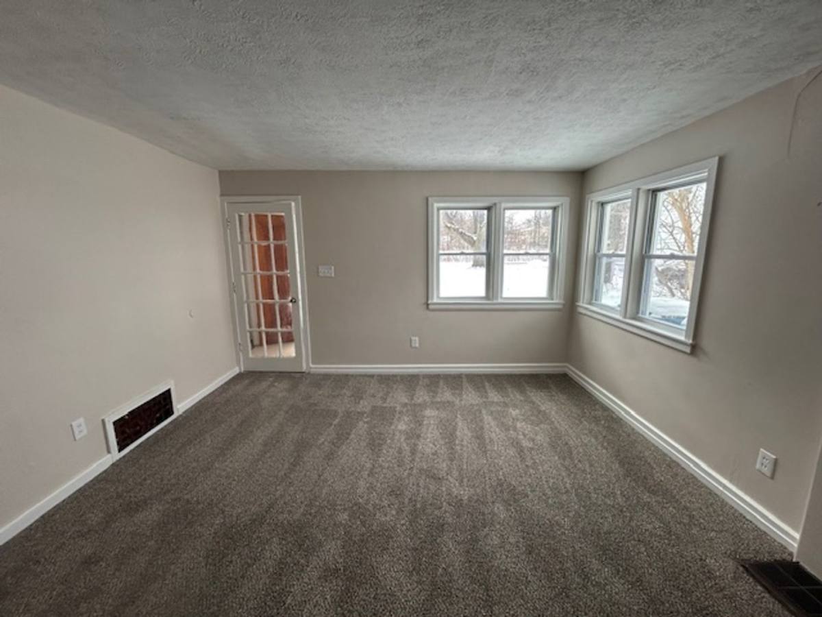 House for rent at 1763 E 36th St, Lorain, OH 44055