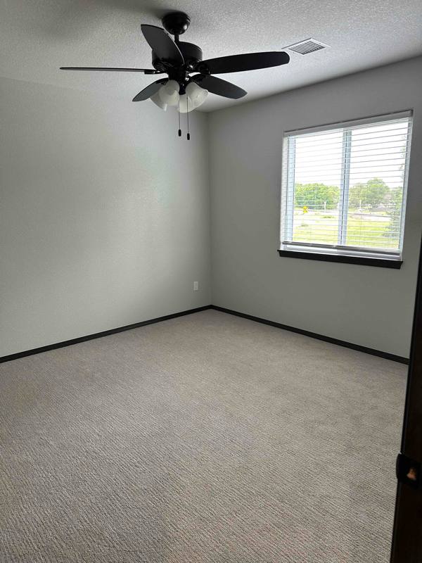 Townhouse for rent at 612 E 10th St, El Dorado, KS 67042