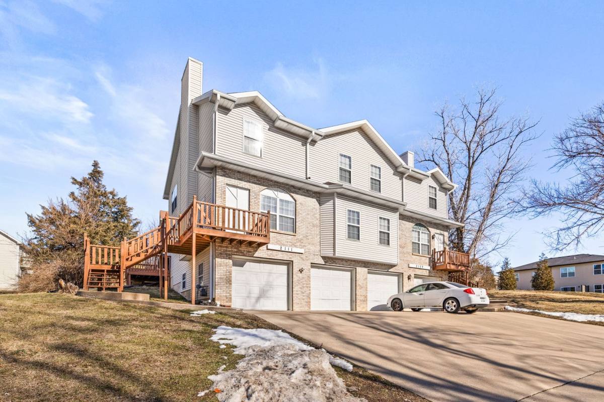 Apartment for rent at 2109 - 2111 Primrose Dr, Columbia, MO 65202
