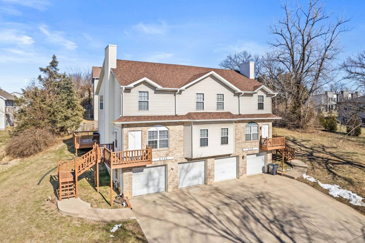 Apartment for rent at 2109 - 2111 Primrose Dr, Columbia, MO 65202