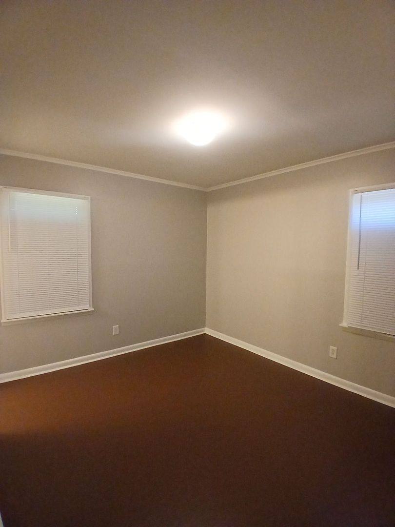 House for rent at 1787 S Perkins Rd, Memphis, TN 38117