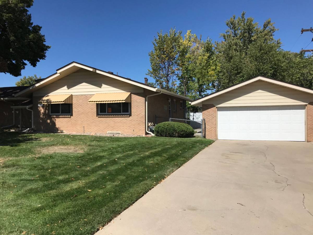 Apartment for rent at 3900 Yarrow St, Wheat Ridge, CO 80033