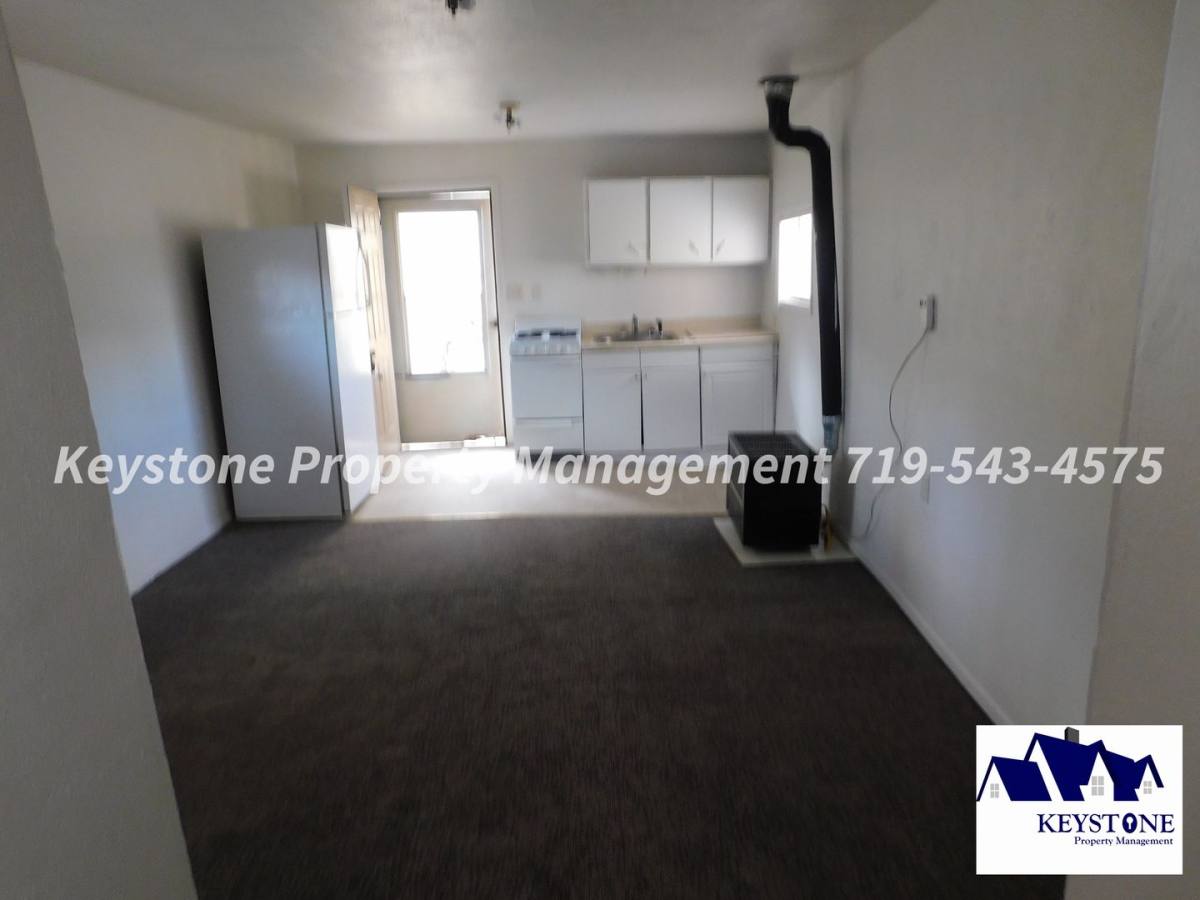 Apartment for rent at 300 E 3rd St, Pueblo, CO 81003