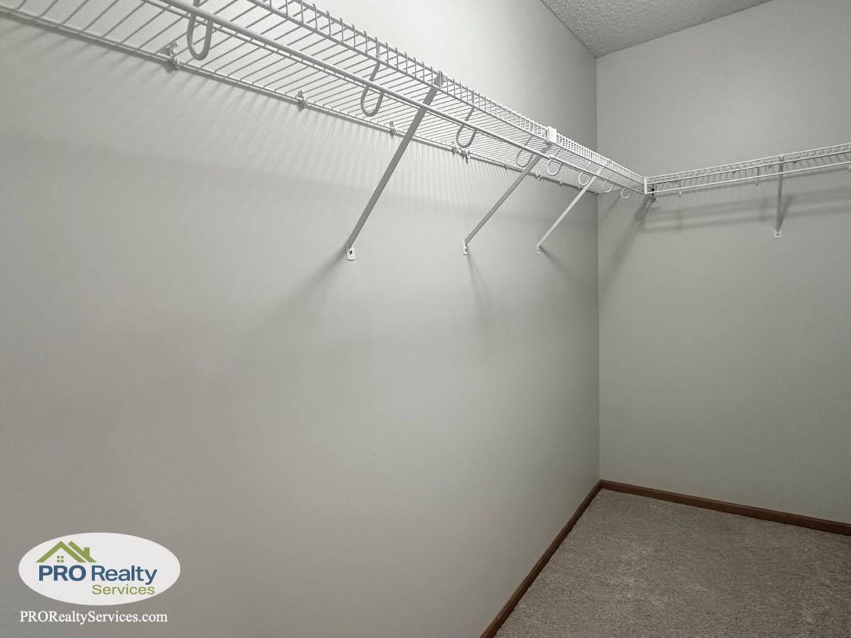 Townhouse for rent at 17190 Monroe St NW, Elk River, MN 55330
