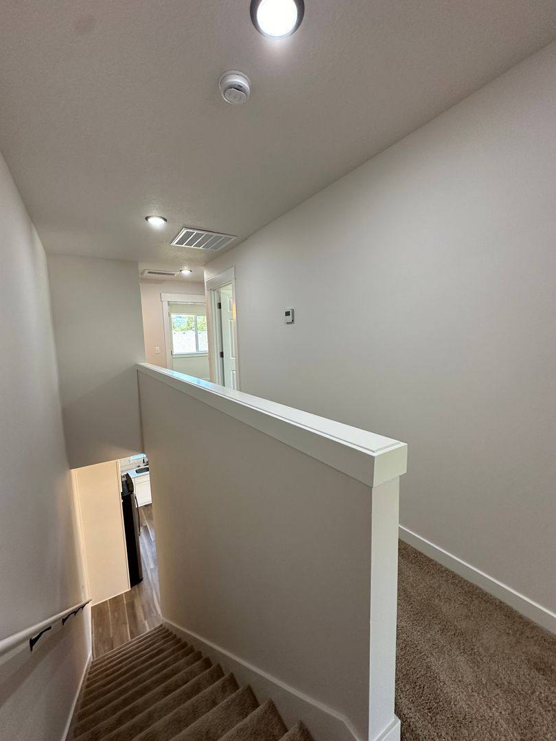 Apartment for rent at 1307 22nd Ave, Sweet Home, OR 97386