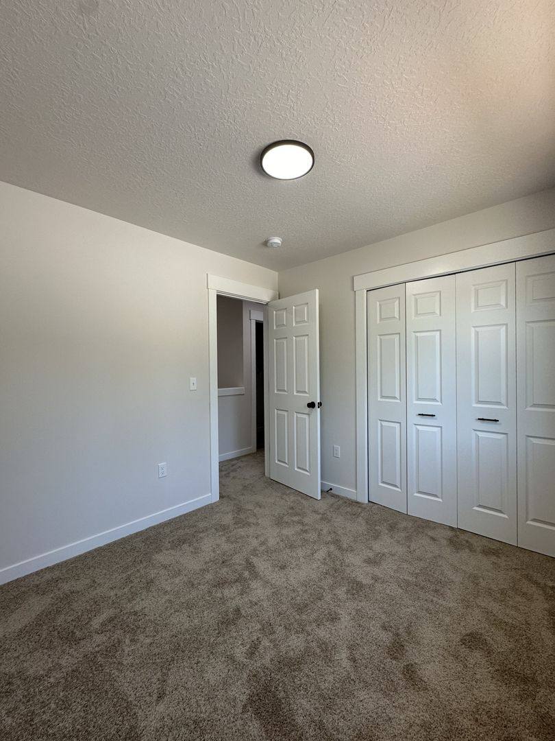 Apartment for rent at 1307 22nd Ave, Sweet Home, OR 97386