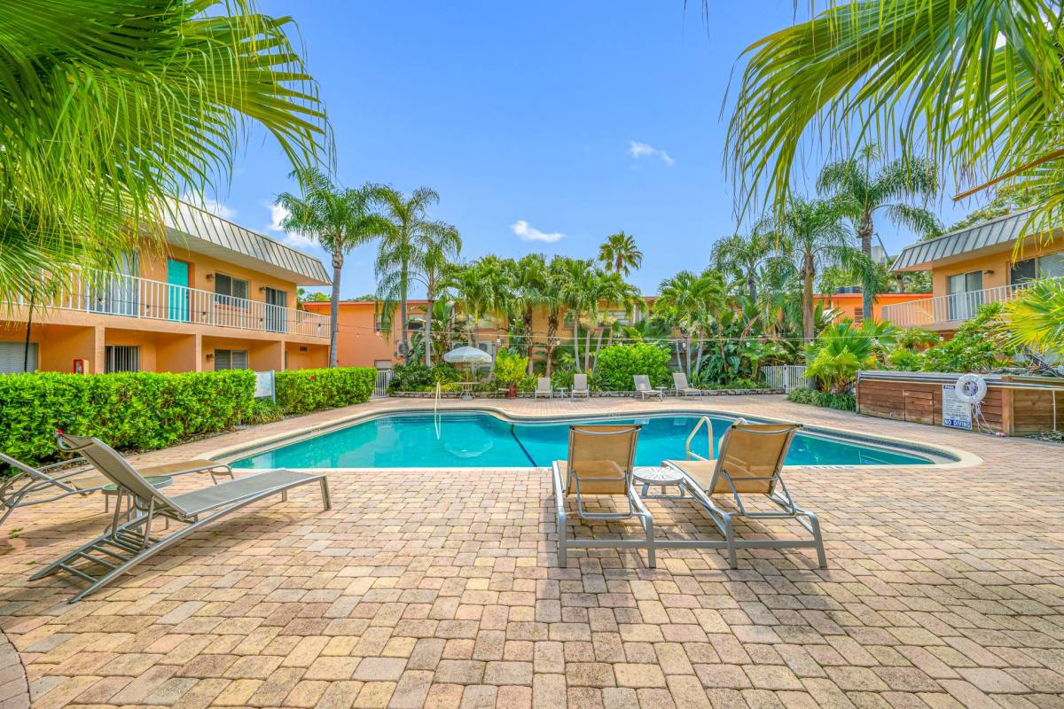 Apartment for rent at 1405 S Lorenzo Ave, Tampa, FL 33629
