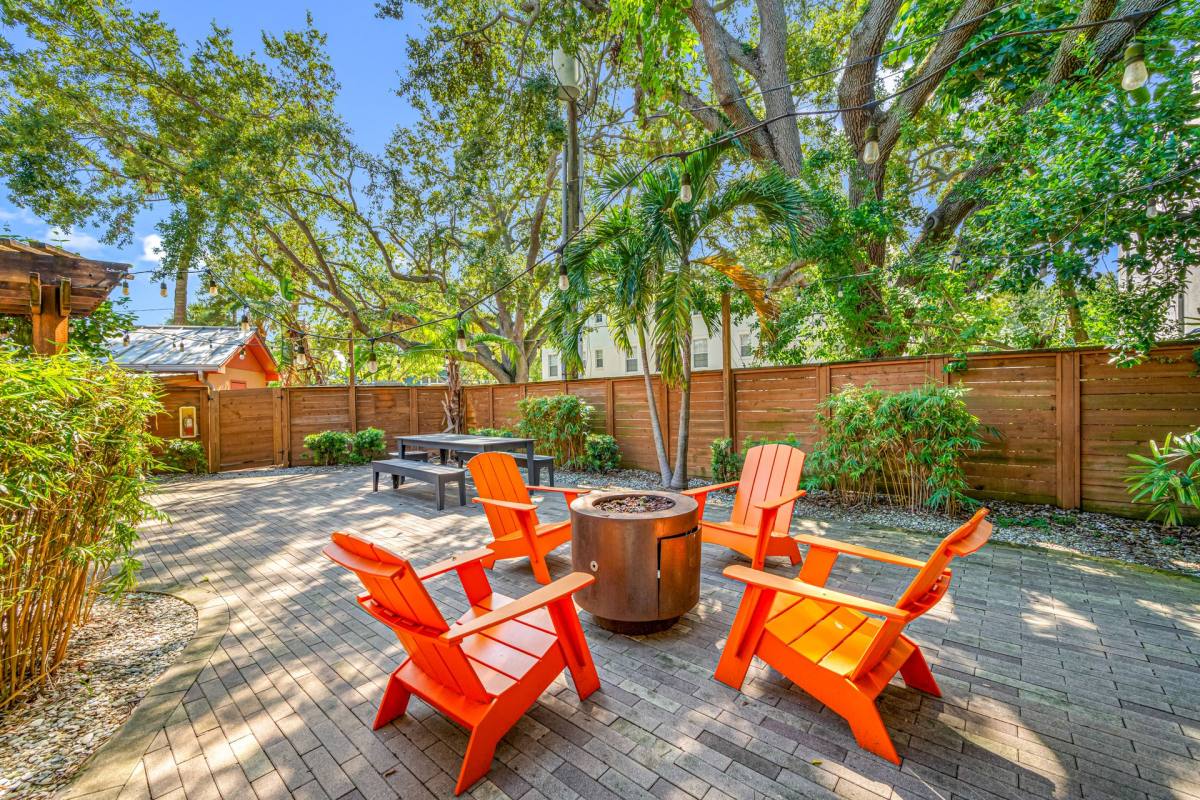 Apartment for rent at 1405 S Lorenzo Ave, Tampa, FL 33629