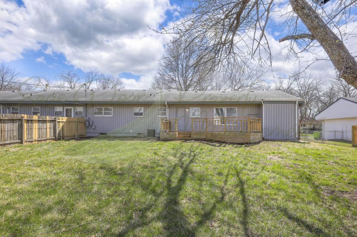House for rent at 515 Silverado Trail, Belton, MO 64012