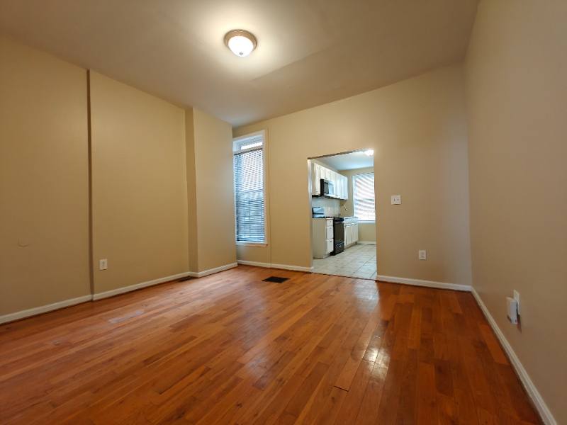 Townhouse for rent at 400 E Lorraine Ave Block, Baltimore, MD 21218