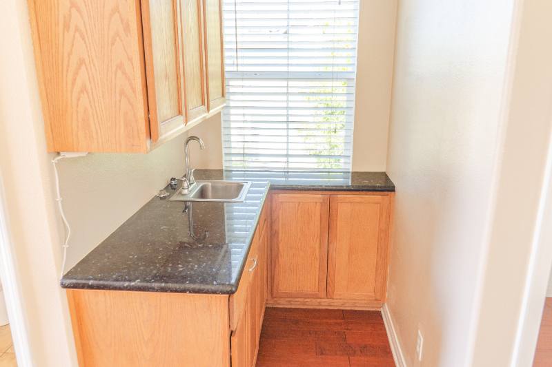 Apartment for rent at 329 Kiawah River Dr #1, Oxnard, CA 93036