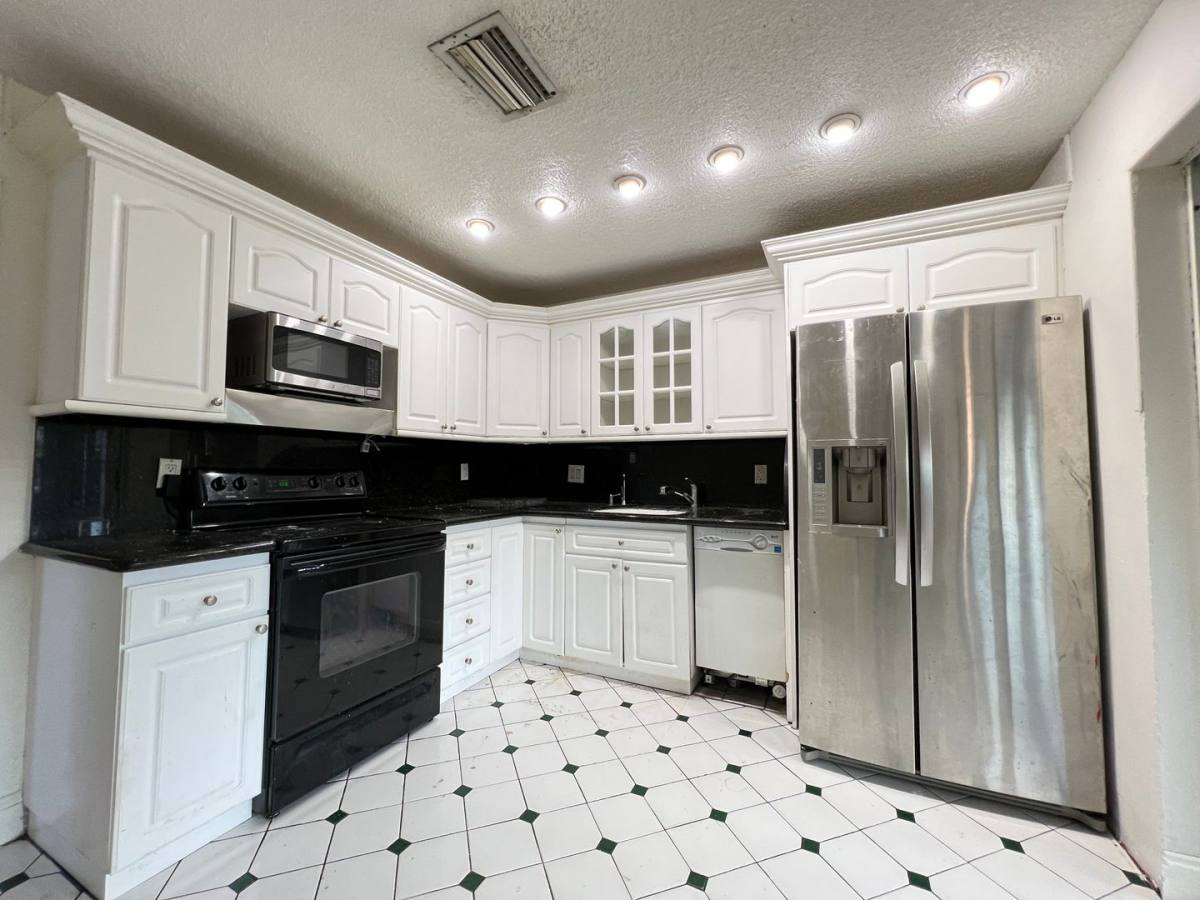 House for rent at 2448 SW 42nd Terrace, Fort Lauderdale, FL 33317